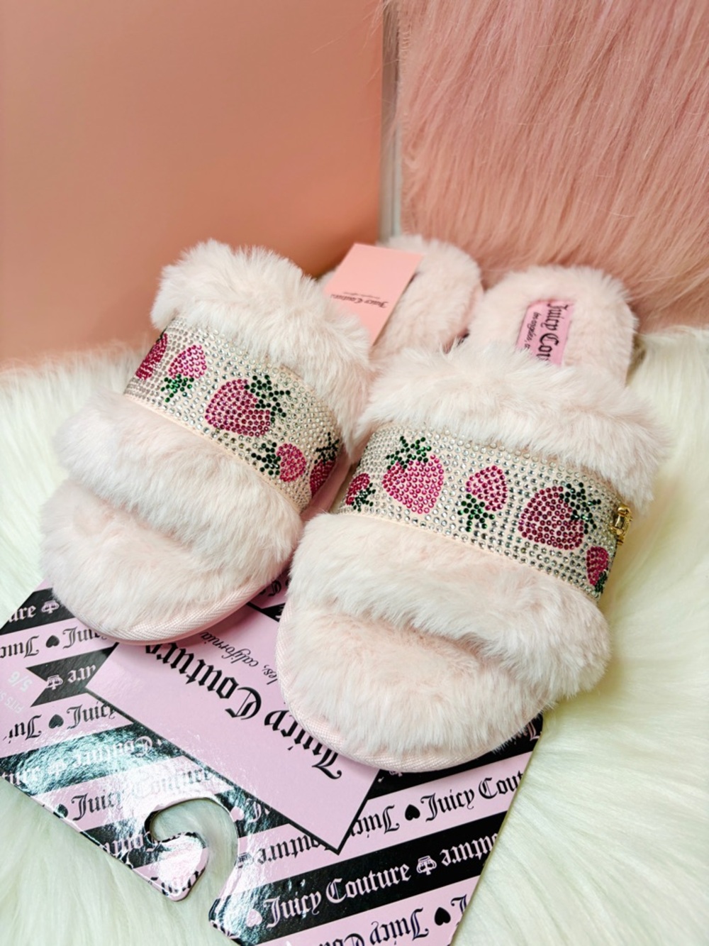 New Juicy Couture Pink Blush Strawberry Slippers Size 5/6